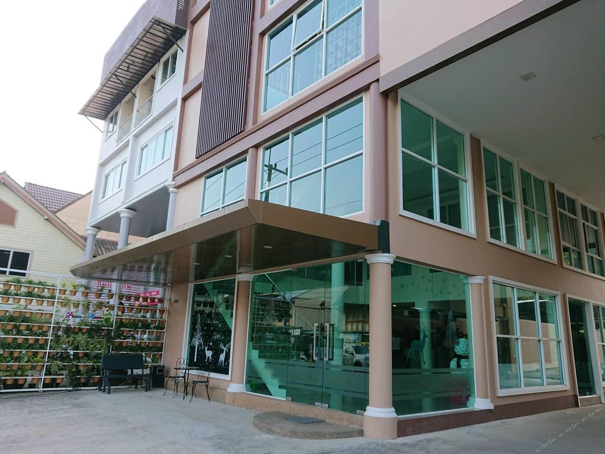 攀牙普拉尼之家酒店 攀牙府 外观 照片